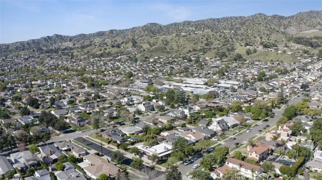 501 Birmingham Road, Burbank, CA 91504