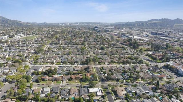 501 Birmingham Road, Burbank, CA 91504