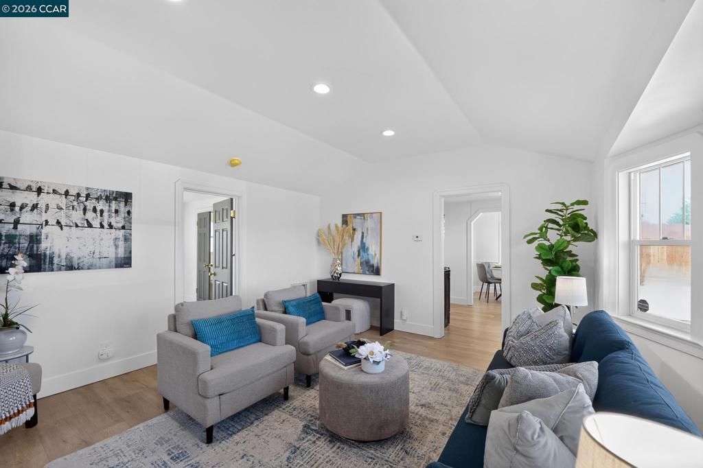 Image 5 of property listing at 427 Grant Street, Vallejo, CA 94590