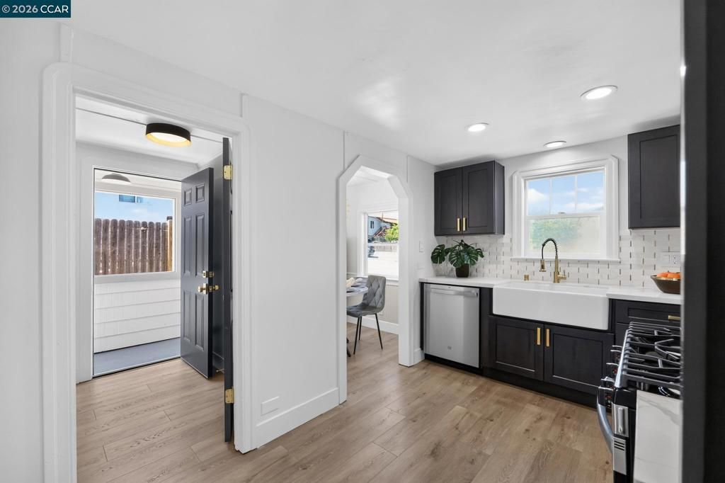 Image 7 of property listing at 427 Grant Street, Vallejo, CA 94590