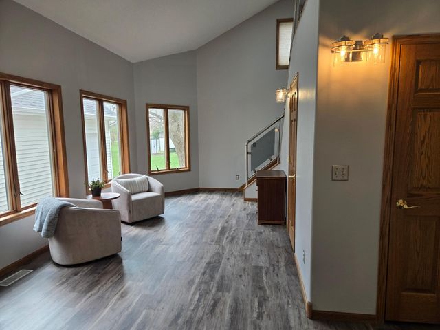 1459 Grace Avenue SW, Willmar, MN 56201