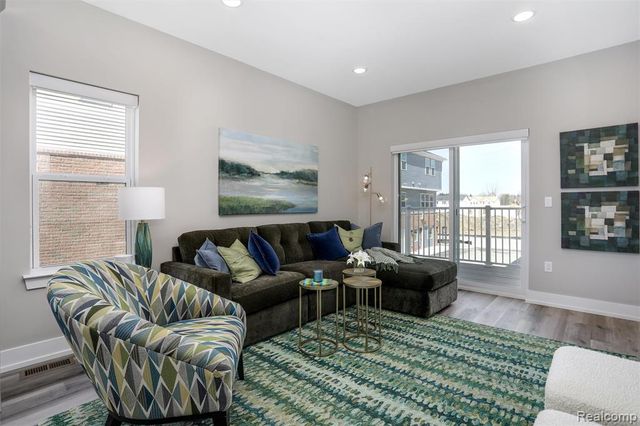 743 Canterbury Lane, Troy, MI 48085