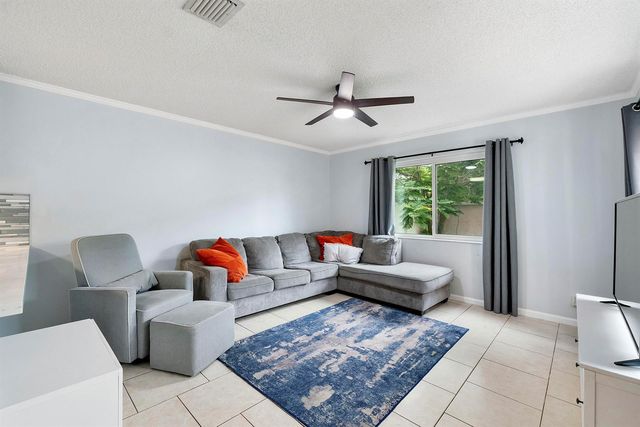 5474 NW 94th Terrace, Sunrise, FL 33351