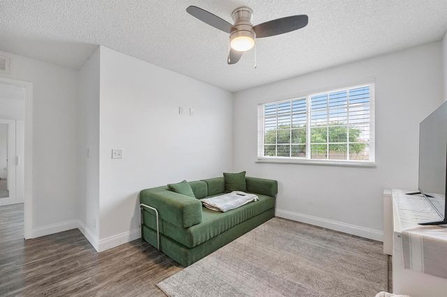 5474 NW 94th Terrace, Sunrise, FL 33351