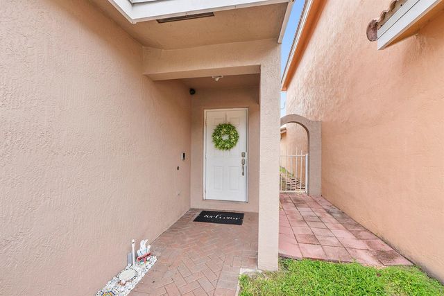 5474 NW 94th Terrace, Sunrise, FL 33351