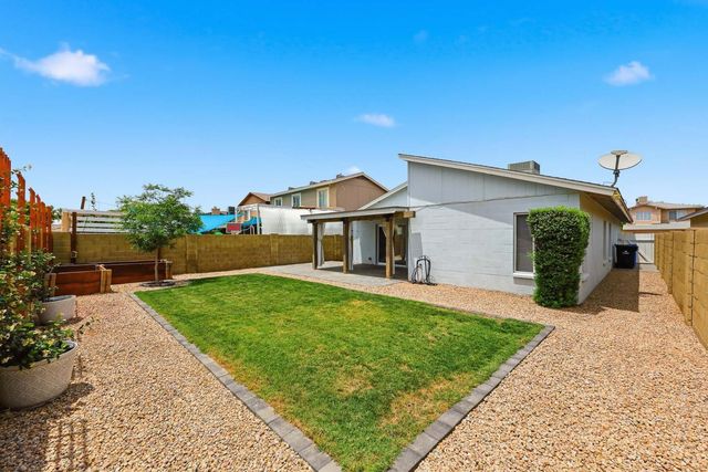 3817 W Camino Real, Glendale, AZ 85310
