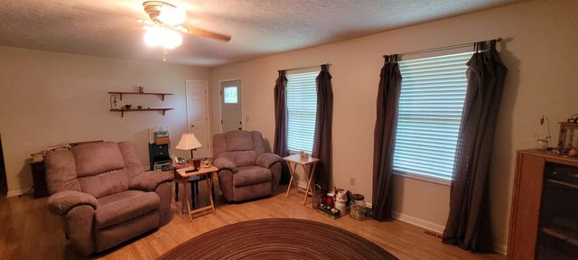 336 Crow Rd, Dover, TN 37058