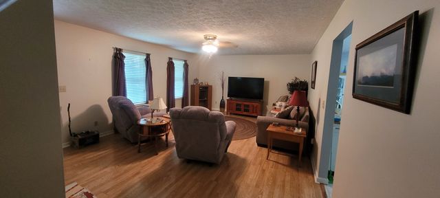 336 Crow Rd, Dover, TN 37058