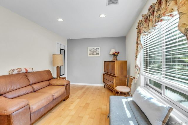 864 Skyline Drive, Coram, NY 11727