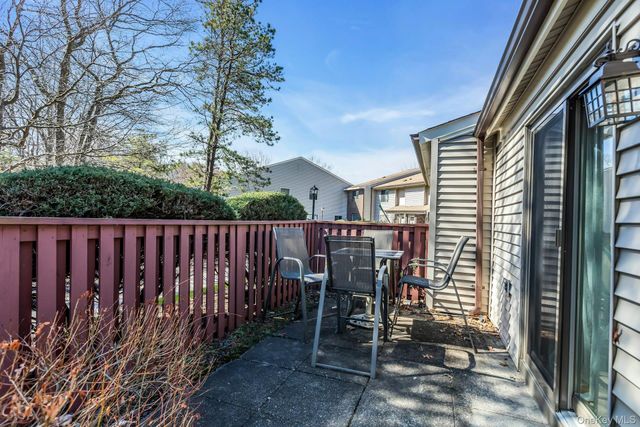 864 Skyline Drive, Coram, NY 11727