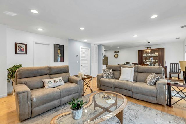 864 Skyline Drive, Coram, NY 11727