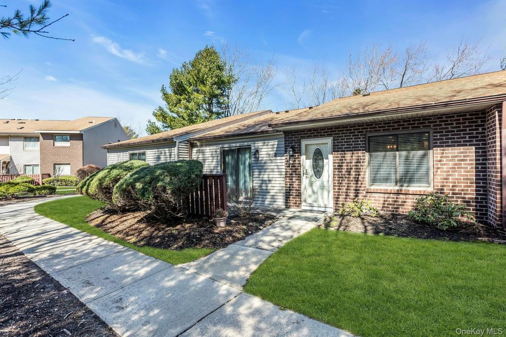 864 Skyline Drive, Coram, NY 11727