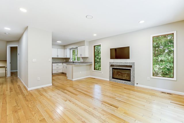 1044 Sunset Road, Ann Arbor, MI 48103
