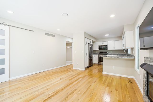 1044 Sunset Road, Ann Arbor, MI 48103