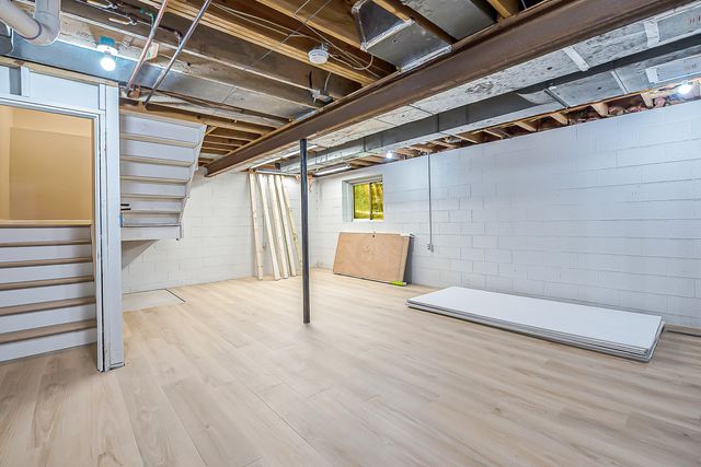 1044 Sunset Road, Ann Arbor, MI 48103