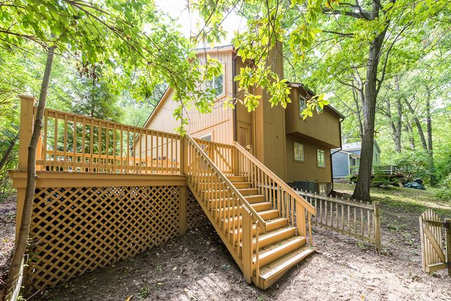 1044 Sunset Road, Ann Arbor, MI 48103