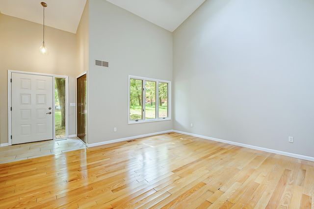 1044 Sunset Road, Ann Arbor, MI 48103