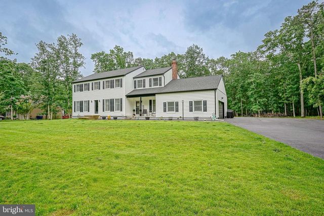 11 HIDDEN ACRES DR, Tabernacle, NJ 08088