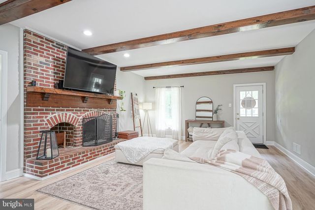 11 HIDDEN ACRES DR, Tabernacle, NJ 08088