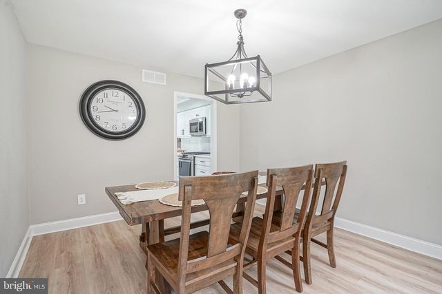 11 HIDDEN ACRES DR, Tabernacle, NJ 08088