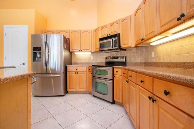 1115 SIGNATURE DRIVE, Sun City Center, FL 33573
