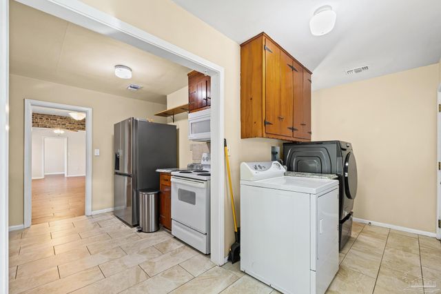 249 Willow St, Pensacola, FL 32506