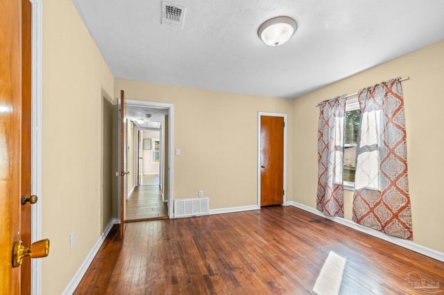 249 Willow St, Pensacola, FL 32506