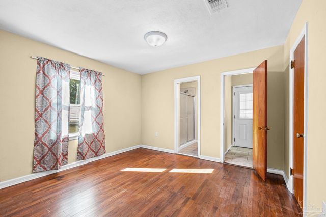 249 Willow St, Pensacola, FL 32506