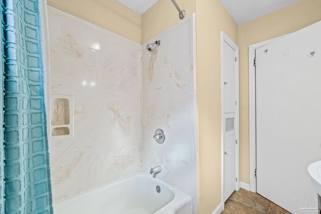 249 Willow St, Pensacola, FL 32506