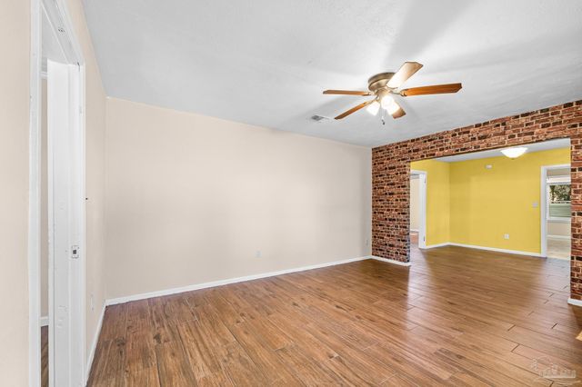 249 Willow St, Pensacola, FL 32506