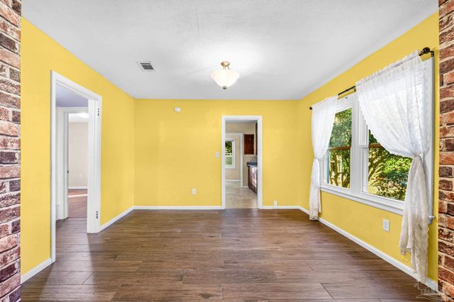 249 Willow St, Pensacola, FL 32506