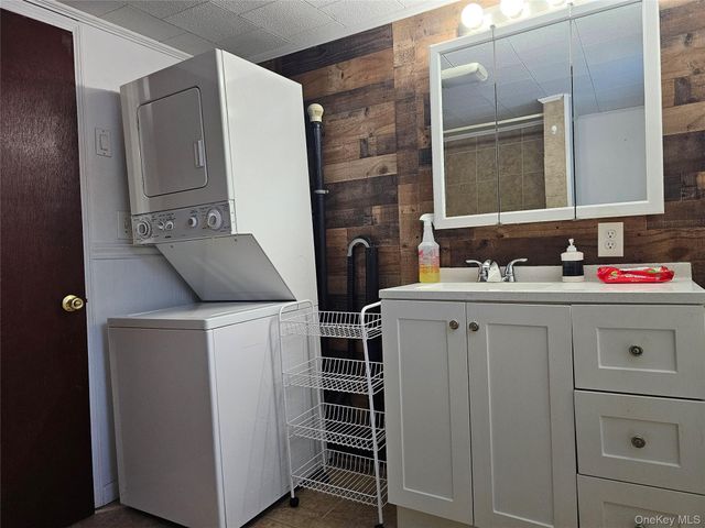 1110 Route 211 W, Middletown, NY 10940