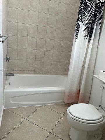 2280 SW 32nd Ave 302, Miami, FL 33145