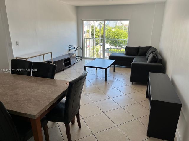 2280 SW 32nd Ave 302, Miami, FL 33145