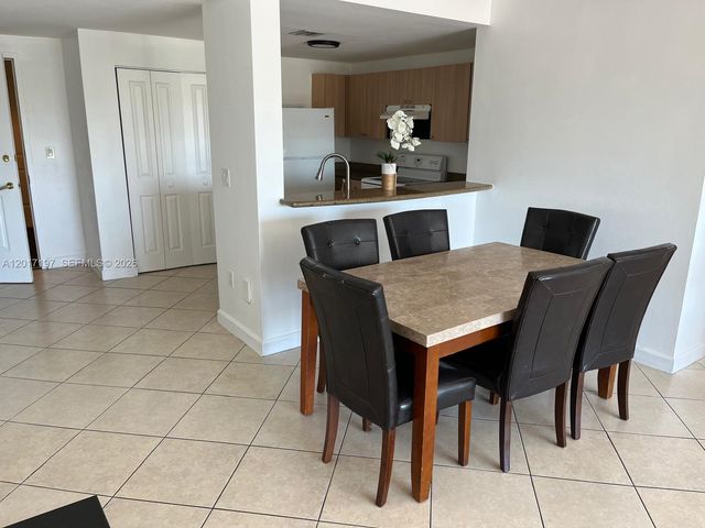 2280 SW 32nd Ave 302, Miami, FL 33145