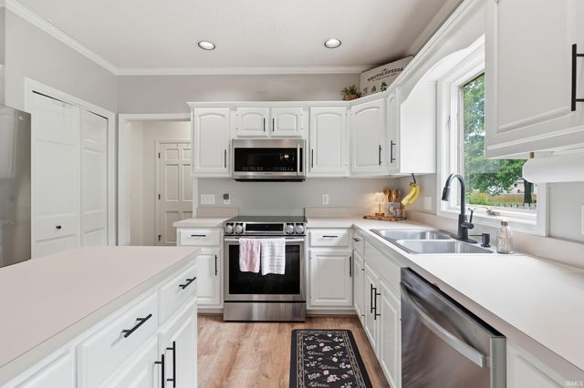 5535 Trishlyn Cove, Fort Wayne, IN 46835