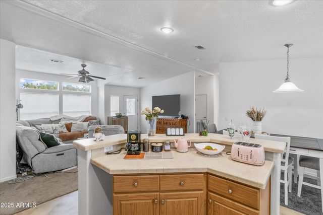 2327 N North --, Vernon, AZ 85940