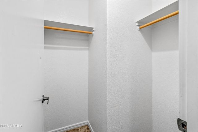 2327 N North --, Vernon, AZ 85940