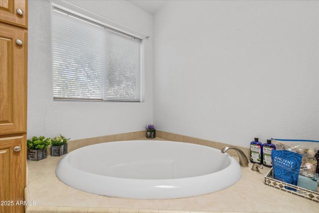 2327 N North --, Vernon, AZ 85940