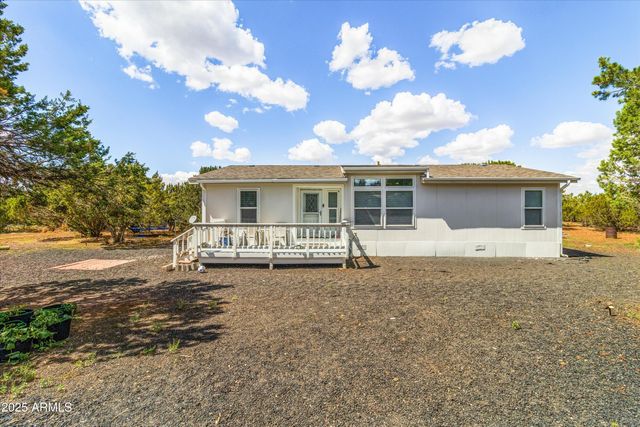 2327 N North --, Vernon, AZ 85940
