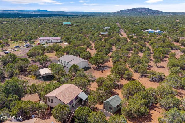 2327 N North --, Vernon, AZ 85940