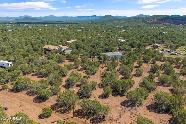 2327 N North --, Vernon, AZ 85940