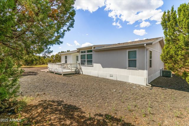 2327 N North --, Vernon, AZ 85940