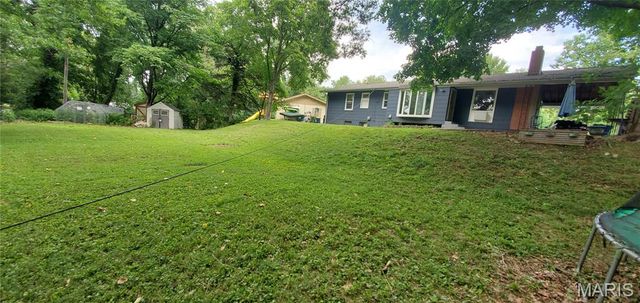10866 Mercer Ct Court, St Ann, MO 63074