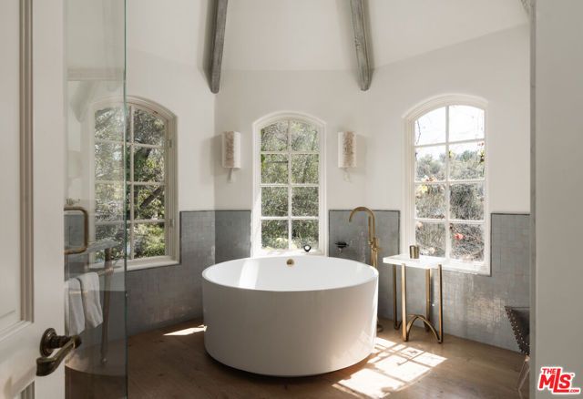 1567 E Valley Road, Montecito, CA 93108