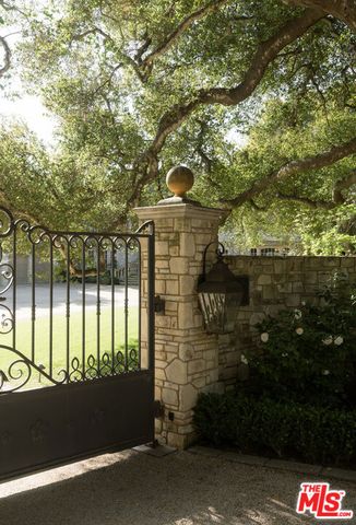 1567 E Valley Road, Montecito, CA 93108