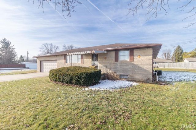 3239 S State Road 103, New Castle, IN 47362