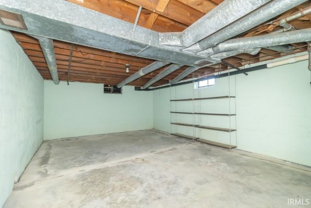 3239 S State Road 103, New Castle, IN 47362