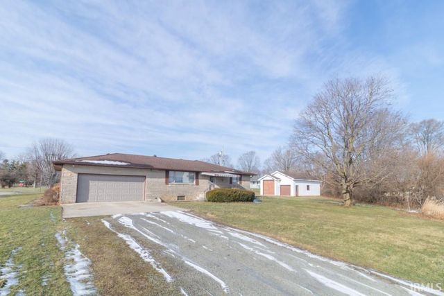 3239 S State Road 103, New Castle, IN 47362