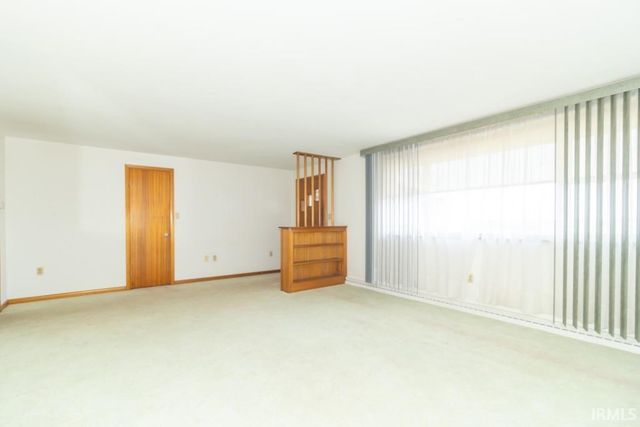 3239 S State Road 103, New Castle, IN 47362